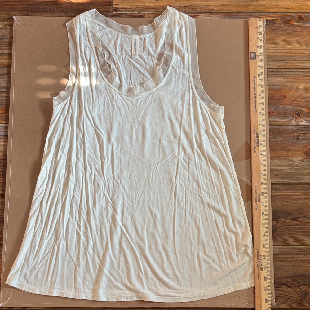 Chic Soft Cream Women's Tank Top SZ Large